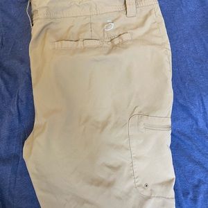 Magellan Shorts size 38